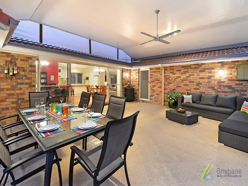 15 Toomba Pl, Forest Lake QLD 4078