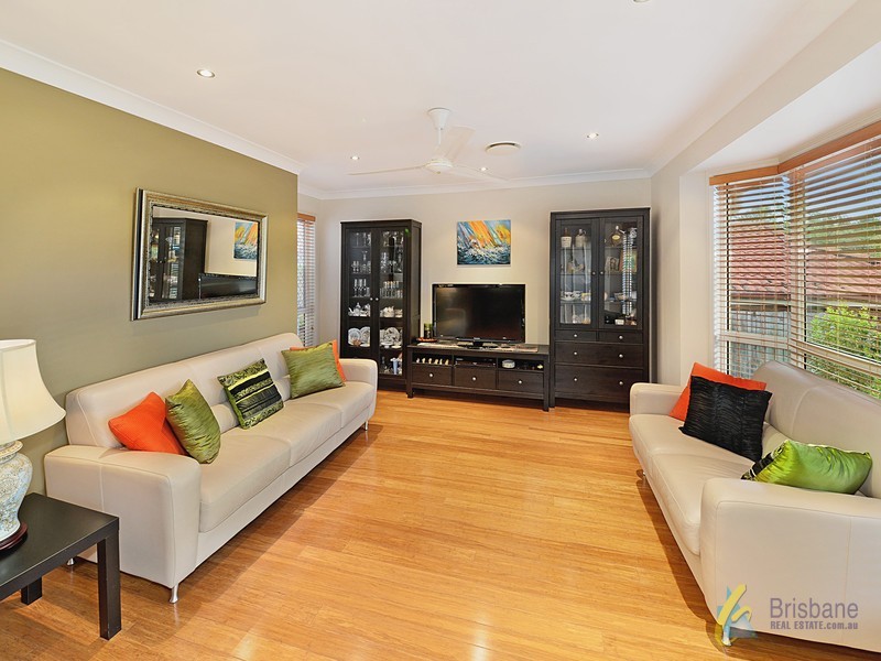 15 Toomba Pl, Forest Lake QLD 4078