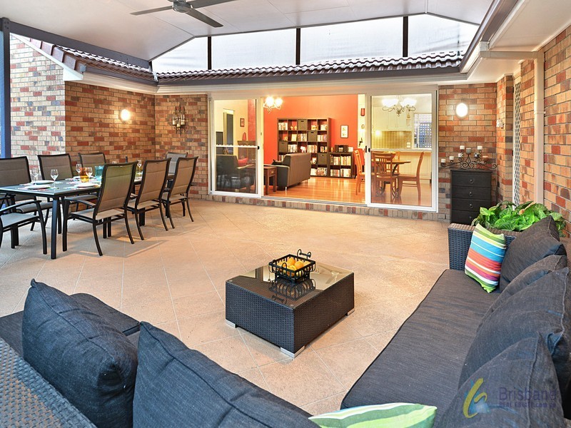 15 Toomba Pl, Forest Lake QLD 4078