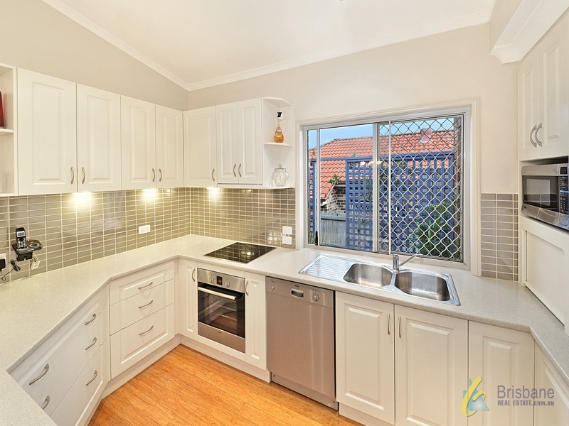 15 Toomba Pl, Forest Lake QLD 4078