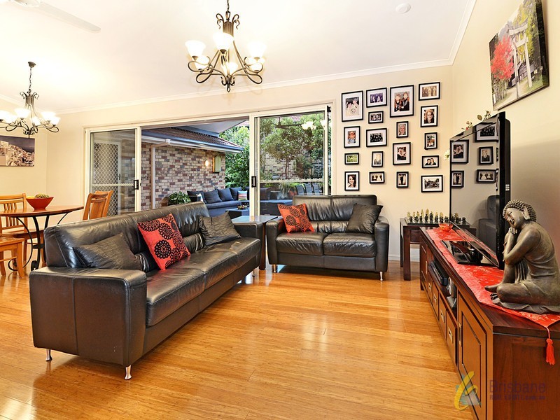 15 Toomba Pl, Forest Lake QLD 4078