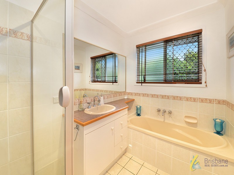 15 Toomba Pl, Forest Lake QLD 4078