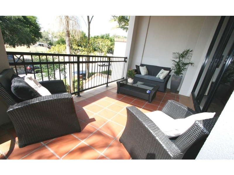 47 Indooroopilly road, Taringa QLD 4068