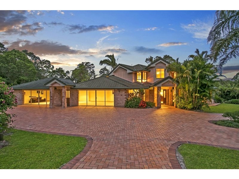 50 Peronne Place, Brookfield QLD 4069