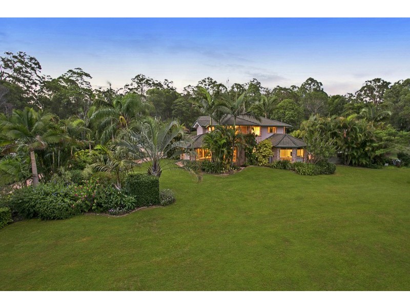 50 Peronne Place, Brookfield QLD 4069