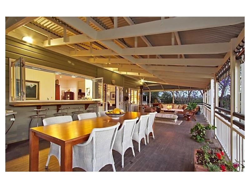 125 Airlie Road, Pullenvale QLD 4069