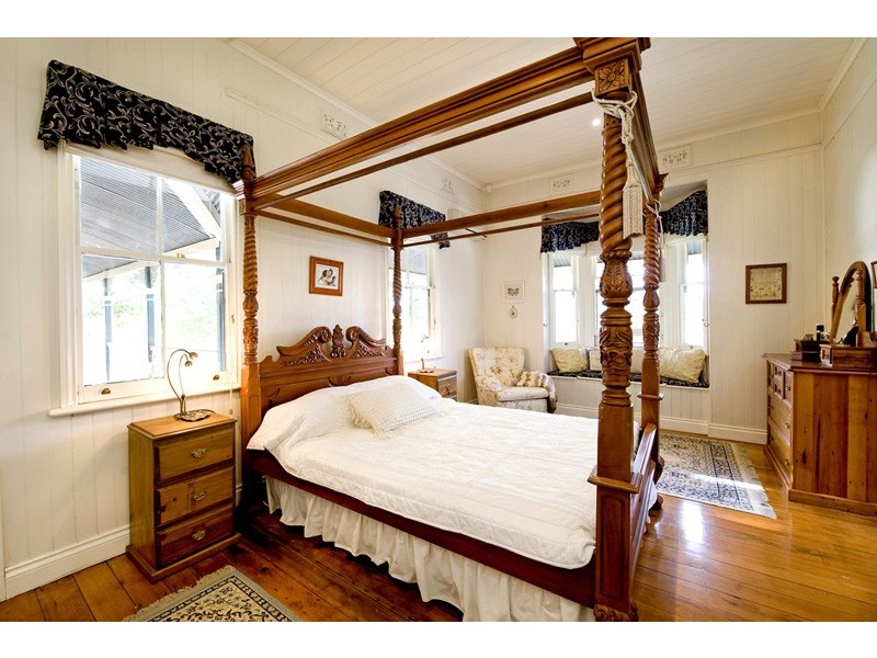 76 Upper Brookfield Road, Brookfield QLD 4069