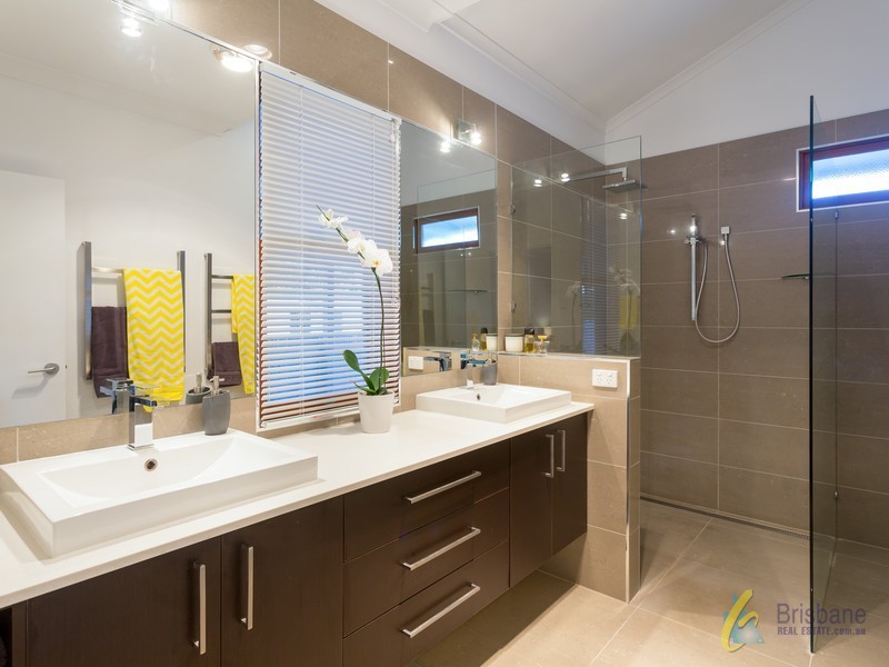 120 Leybourne Street, Chelmer QLD 4068