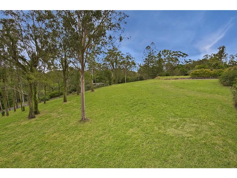 6 Wybelenna Street, Brookfield QLD 4069