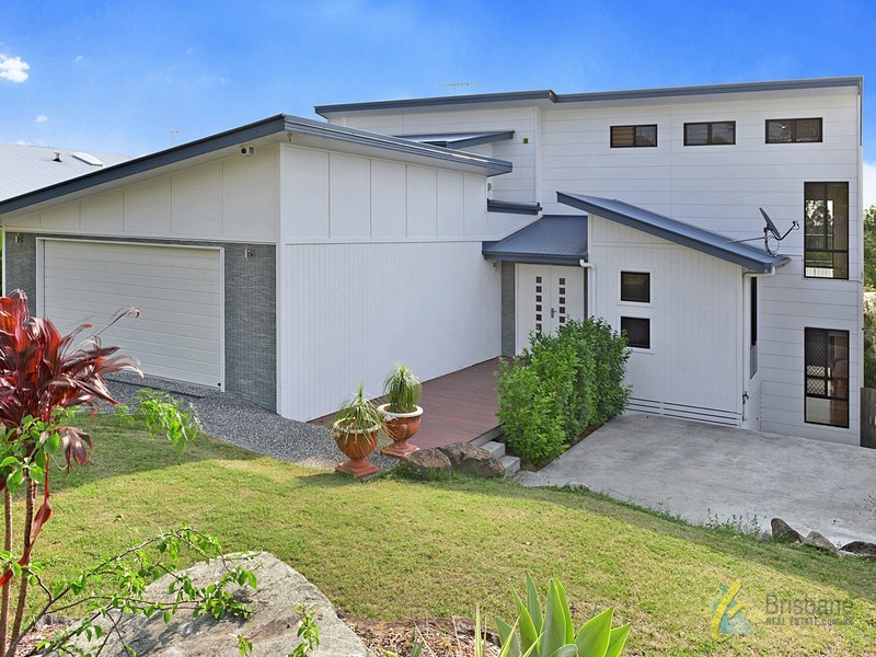 19 Casuarina Street, Seventeen Mile Rocks QLD 4073