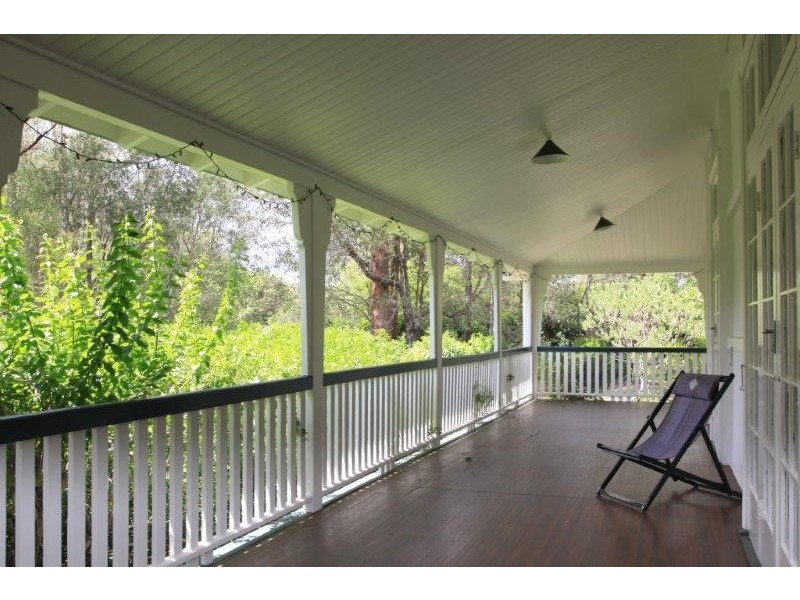 128 Red Cedar Road, Pullenvale QLD 4069