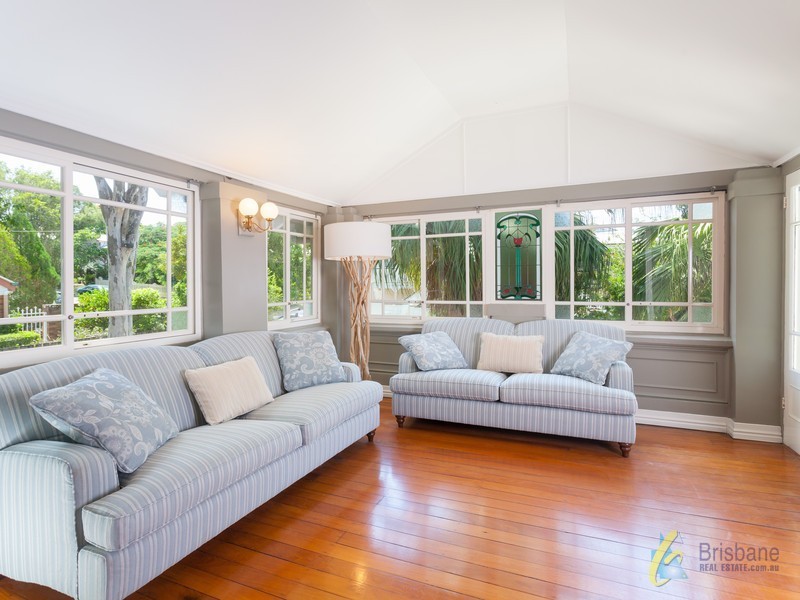 93 Verney Rd West, Graceville QLD 4075