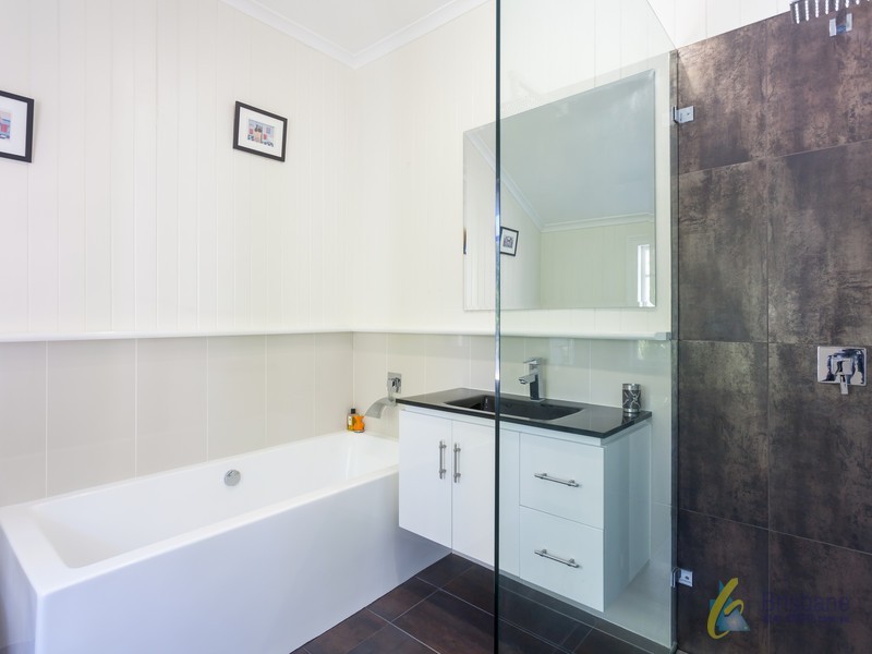 93 Verney Rd West, Graceville QLD 4075