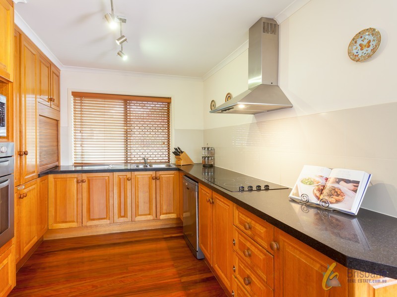 24 Buffalo Street, Riverhills QLD 4074