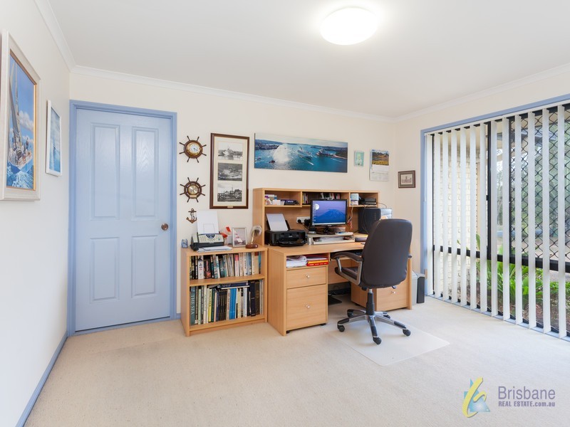 9 Malvern Pl, Forest Lake QLD 4078