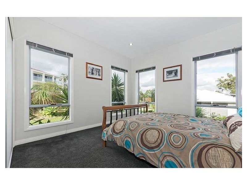 64 White Cedar Rd, Pullenvale QLD 4069