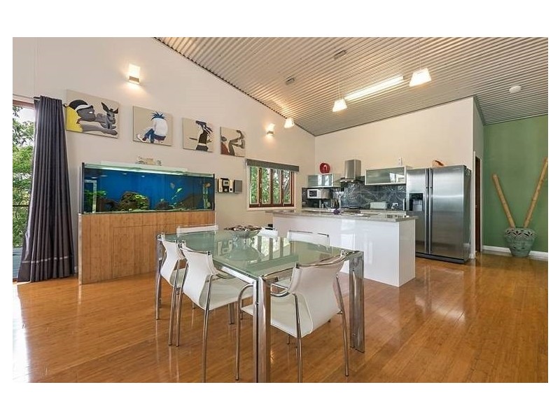 64 White Cedar Rd, Pullenvale QLD 4069