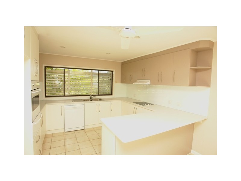 40 Chapel Hill Road, Chapel Hill QLD 4069