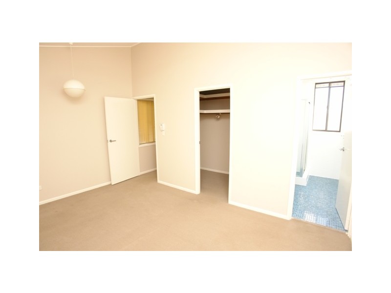 40 Chapel Hill Road, Chapel Hill QLD 4069