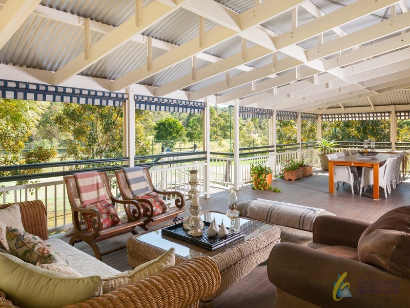 125 Airlie Road, Pullenvale QLD 4069