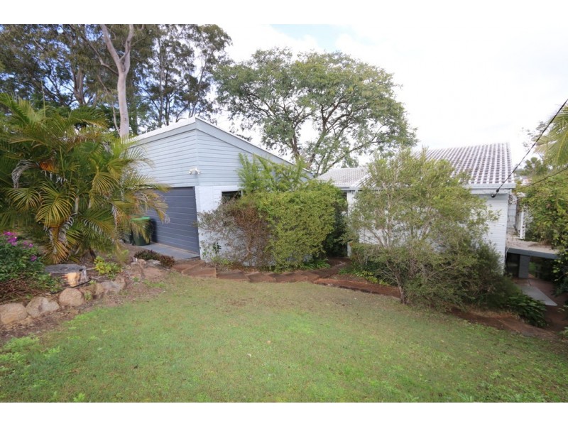 40 Chapel Hill Road, Chapel Hill QLD 4069