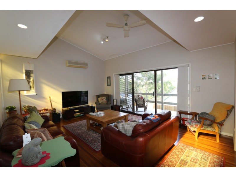 40 Chapel Hill Road, Chapel Hill QLD 4069