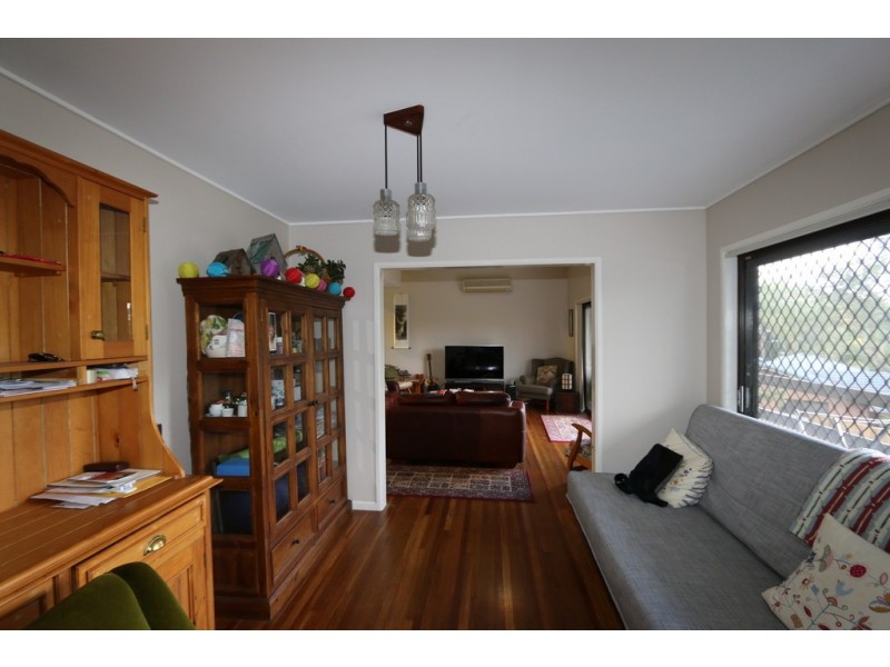 40 Chapel Hill Road, Chapel Hill QLD 4069