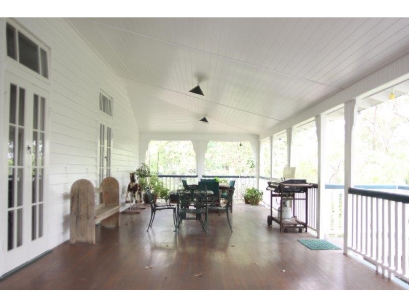 128 Red Cedar Road, Pullenvale QLD 4069