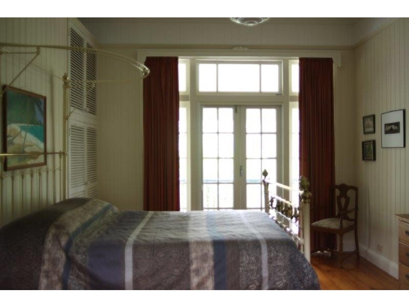 128 Red Cedar Road, Pullenvale QLD 4069