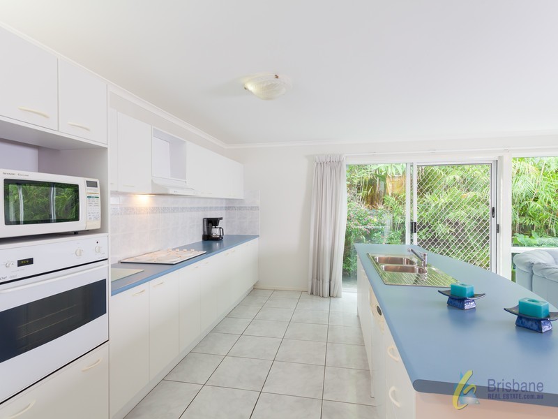 8 Daintree Cl, Forest Lake QLD 4078