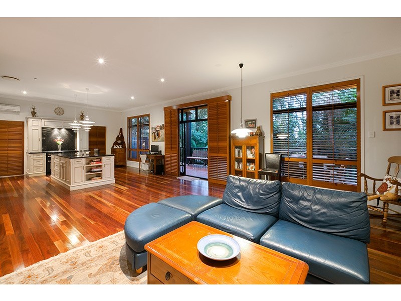 291 Kenmore Rd, Fig Tree Pocket QLD 4069