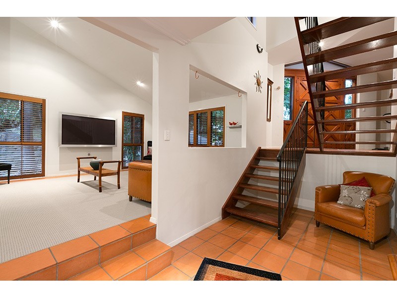 291 Kenmore Rd, Fig Tree Pocket QLD 4069