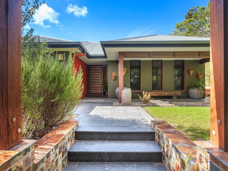 12 Jacksonia Dr, Seventeen Mile Rocks QLD 4073