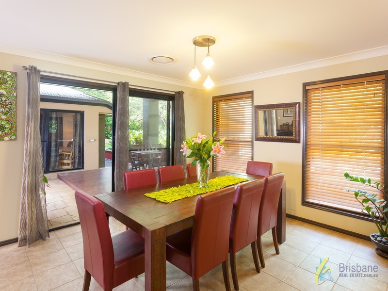 12 Jacksonia Dr, Seventeen Mile Rocks QLD 4073