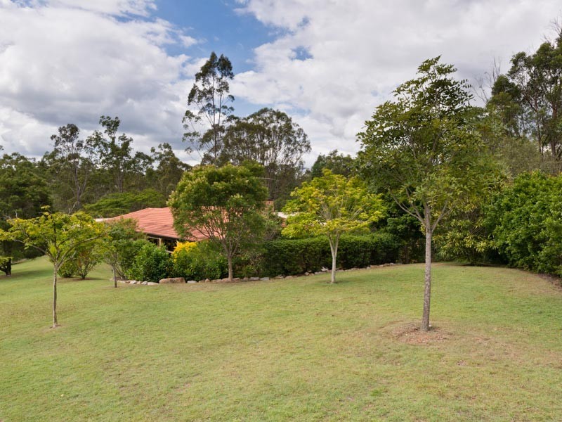 7 Banksia Drive, Mount Crosby QLD 4306