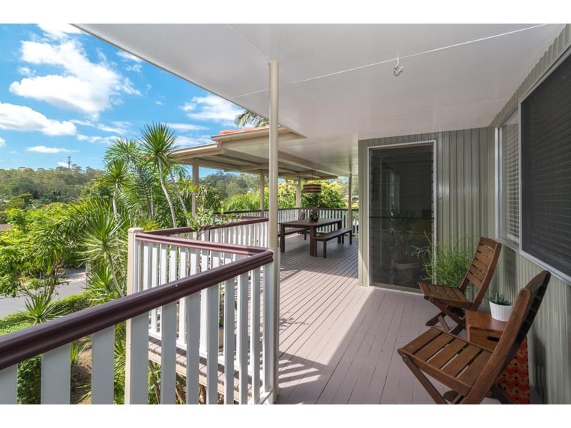 6 Mabb Street, Kenmore QLD 4069