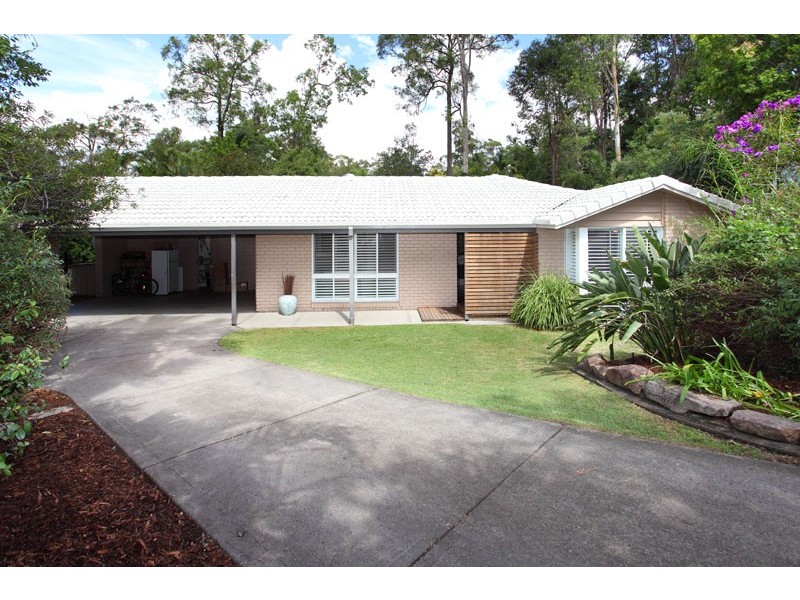 54 Morningview Street, Chapel Hill QLD 4069