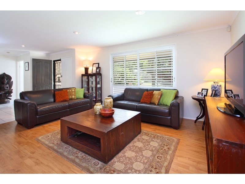 54 Morningview Street, Chapel Hill QLD 4069