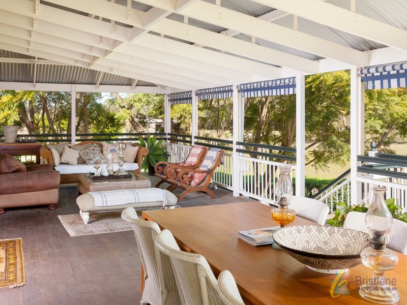 125 Airlie Road, Pullenvale QLD 4069