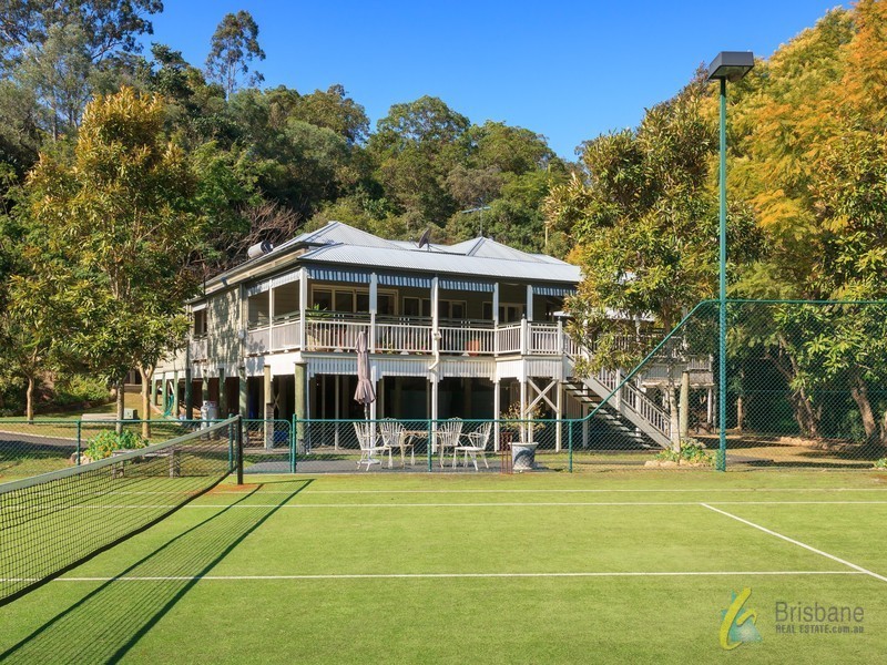 125 Airlie Road, Pullenvale QLD 4069