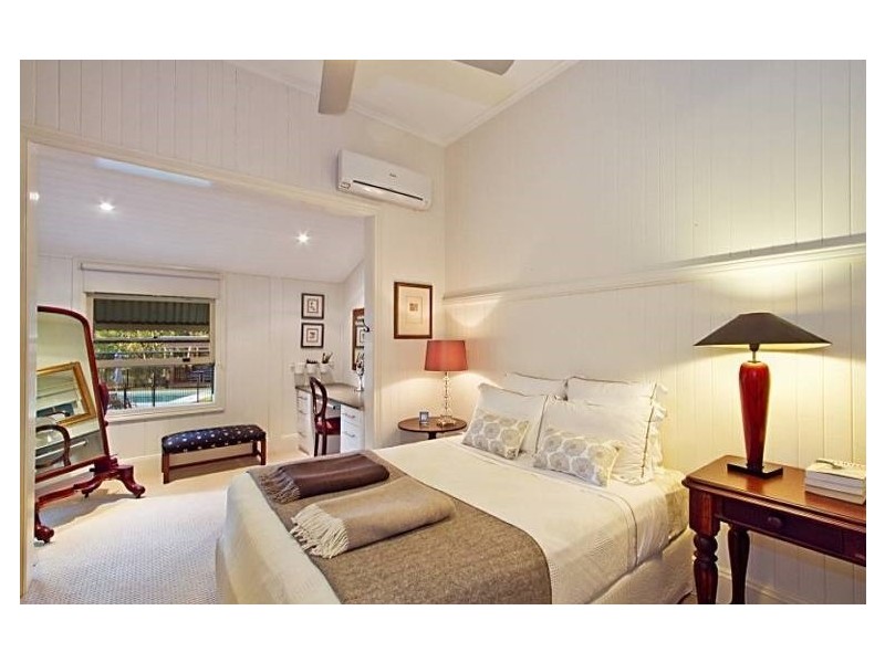 125 Airlie Road, Pullenvale QLD 4069