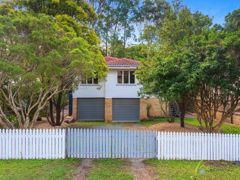 19 Salisbury Street, Indooroopilly QLD 4068