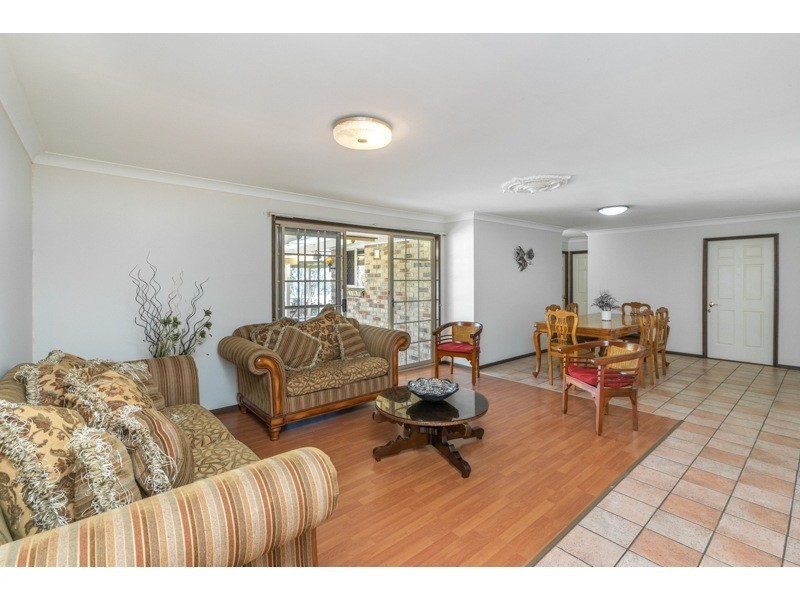 9 Atkinson Drive, Karana Downs QLD 4306