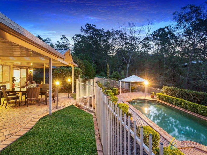 30 Yarula Close, Karana Downs QLD 4306