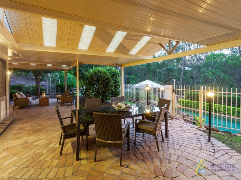 30 Yarula Close, Karana Downs QLD 4306