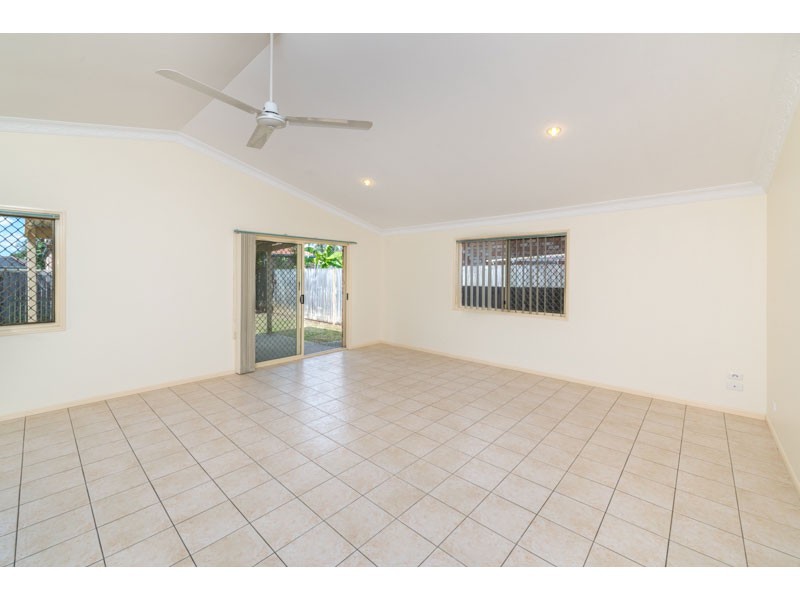 4 Kew Close, Forest Lake QLD 4078