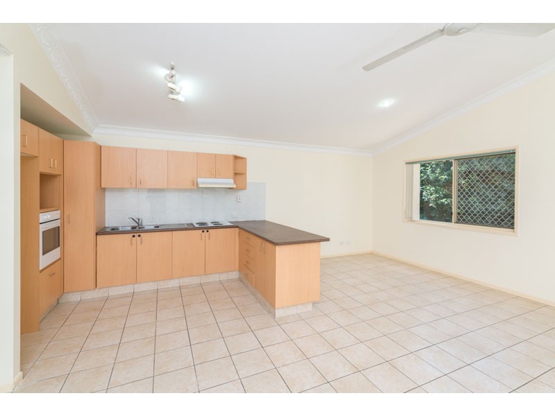 4 Kew Close, Forest Lake QLD 4078