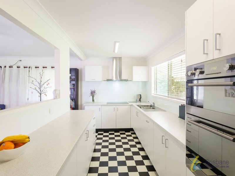 194 Strong Avenue, Graceville QLD 4075