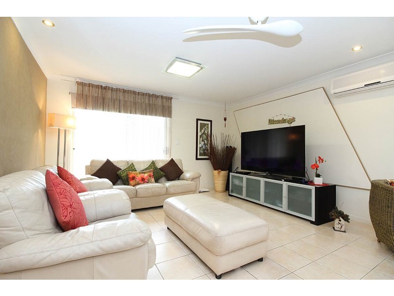 13 Malvern Pl, Forest Lake QLD 4078