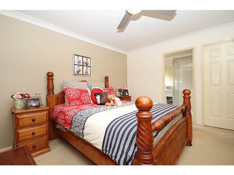 13 Malvern Pl, Forest Lake QLD 4078